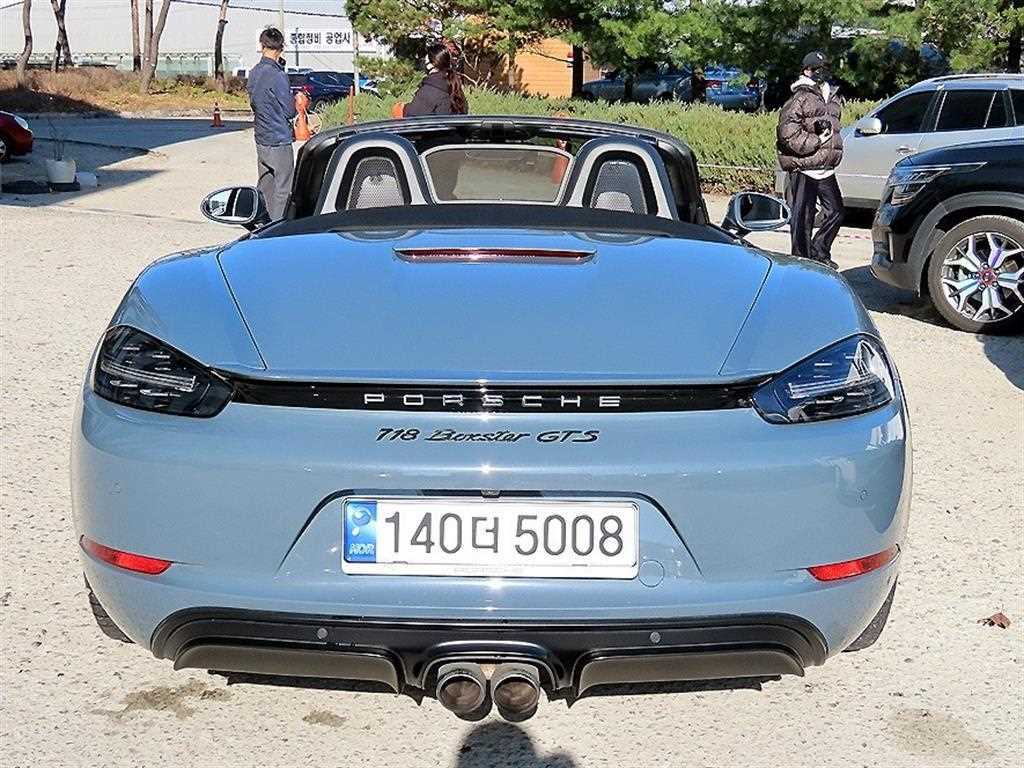 Porsche 718 - Vista 7