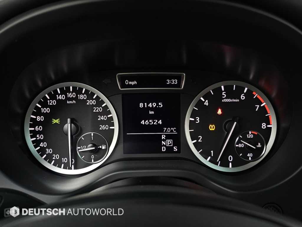 Infiniti Q - Vista 8