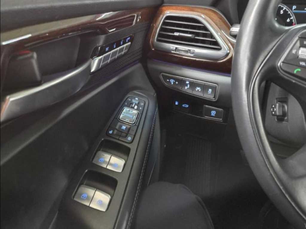 Genesis EQ900 - Vista 9