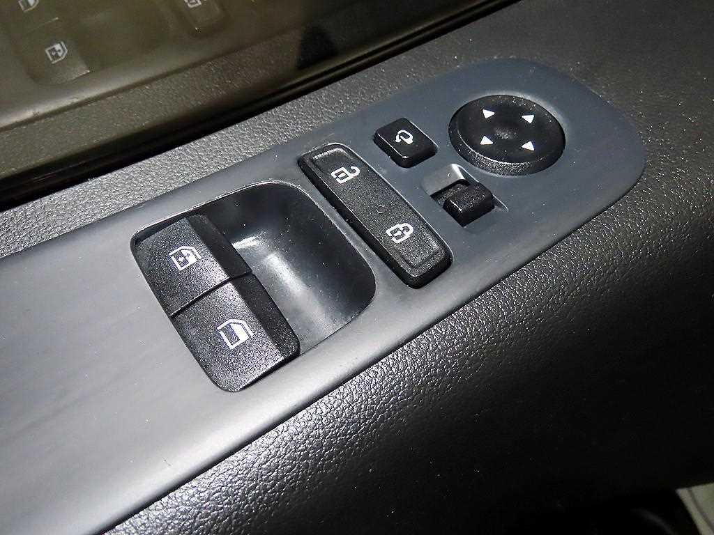 HYUNDAI Staria 2022 Plateado - Importación desde Corea - HF Imports Iquique - Foto 13