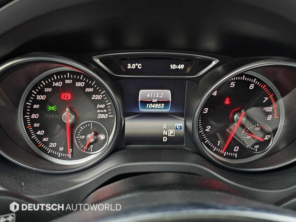 Mercedes Benz CLA Class - Vista 8