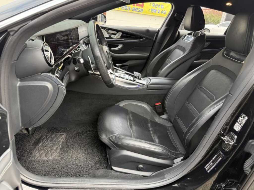 Mercedes Benz AMG GT - Vista 3