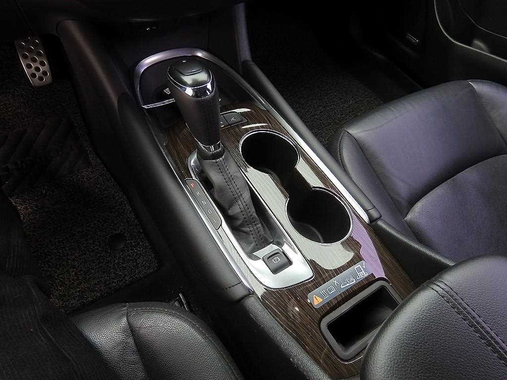 Chevrolet Malibu - Vista 10