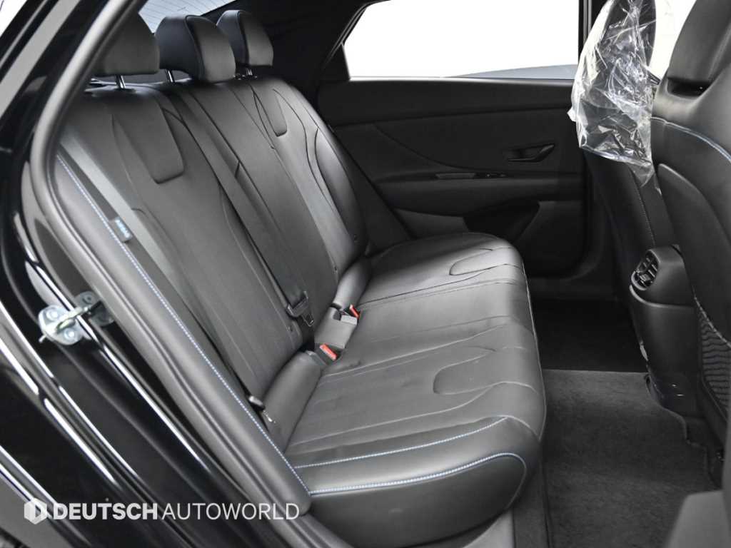 HYUNDAI Avante - Vista 12