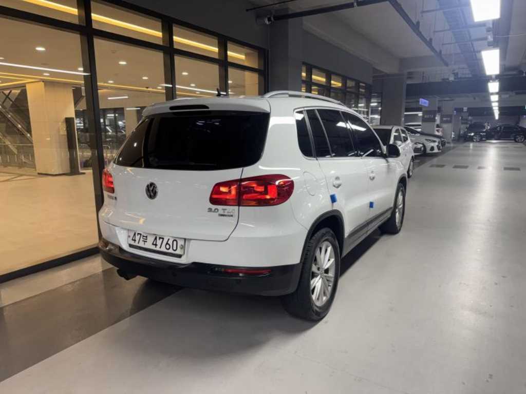 Volkswagen Tiguan - Vista 3