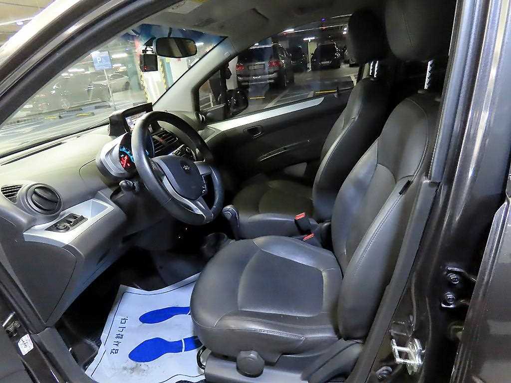 Chevrolet Spark - Vista 6