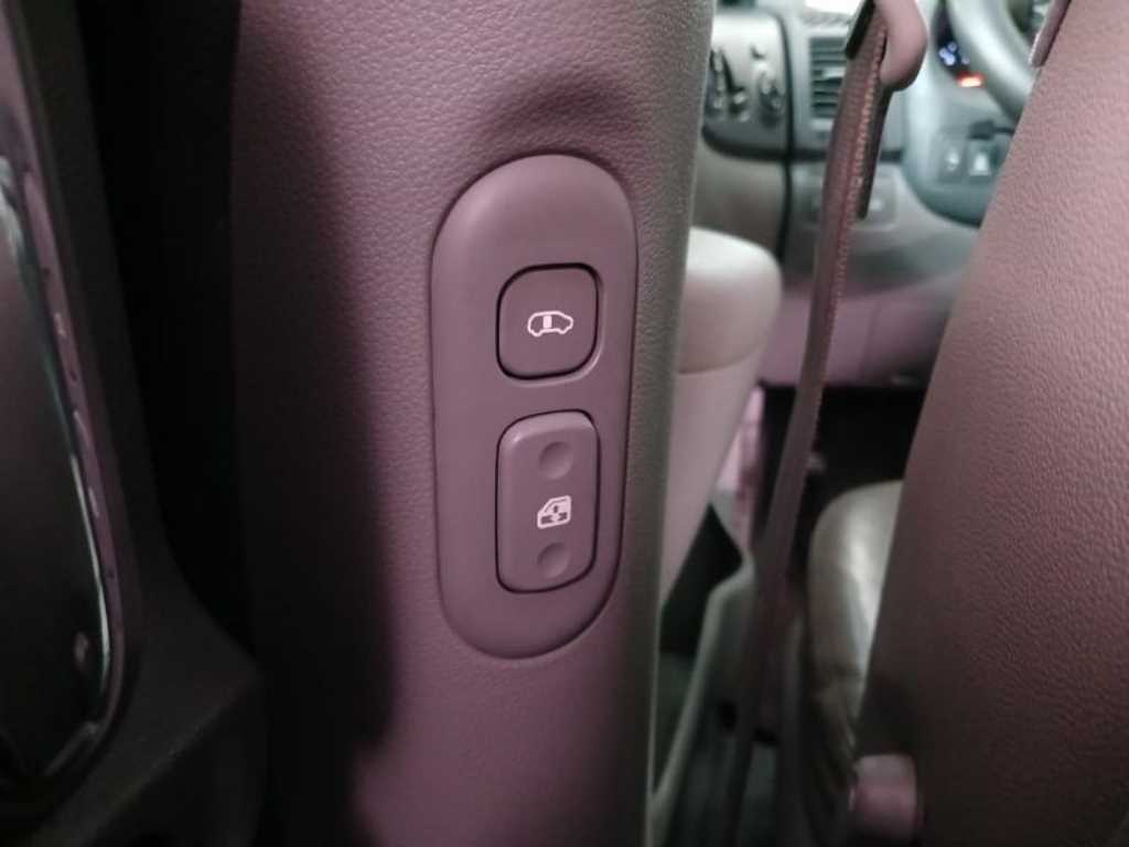 KIA Carnival 2012 Blanco - Importación desde Corea - HF Imports Iquique - Foto 15