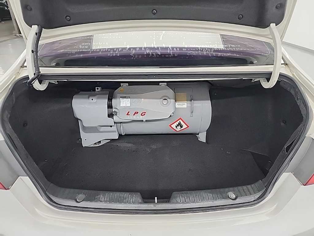 HYUNDAI Sonata 2013 Blanco - Importación desde Corea - HF Imports Iquique - Foto 18