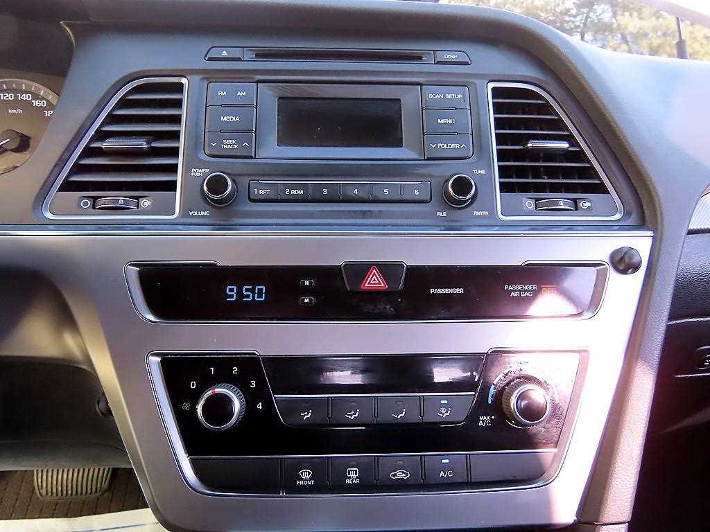 HYUNDAI Sonata 2016 Blanco - Importación desde Corea - HF Imports Iquique - Foto 13