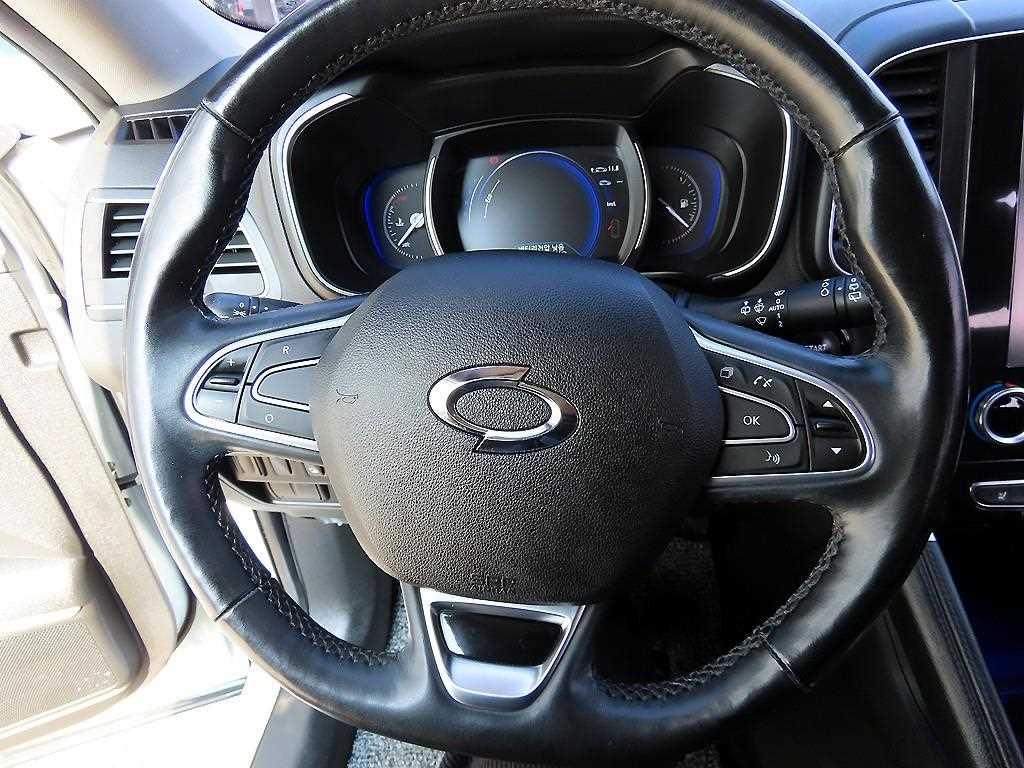 SAMSUNG QM6 - Vista 8