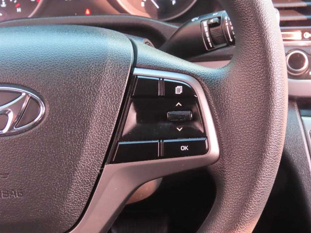 HYUNDAI Avante 2018 Blanco - Importación desde Corea - HF Imports Iquique - Foto 13