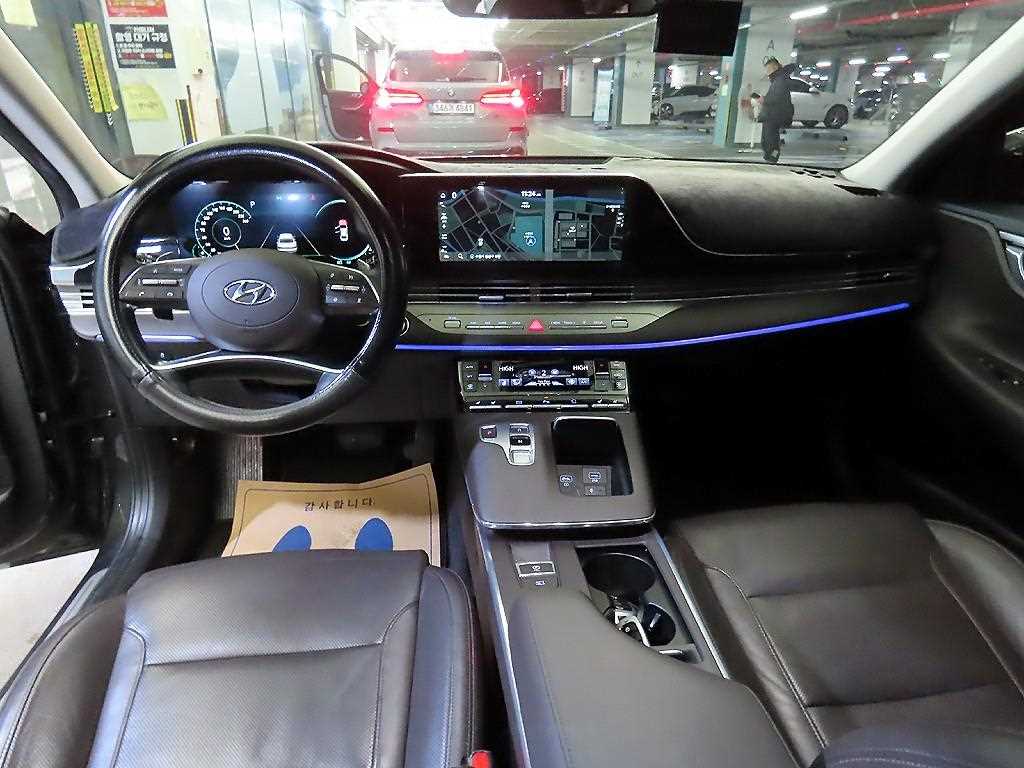 HYUNDAI Grandeur - Vista 10