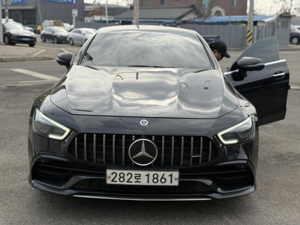 Mercedes Benz AMG GT