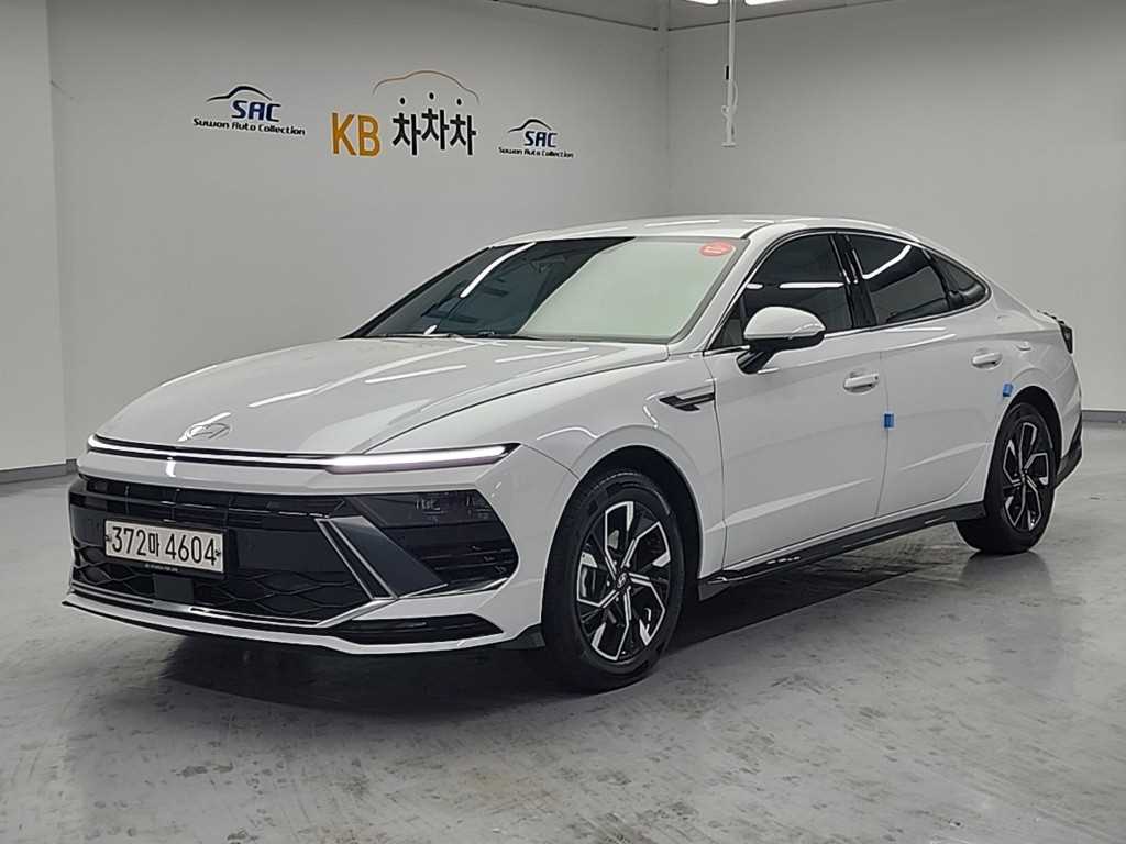 HYUNDAI Sonata - Vista 2