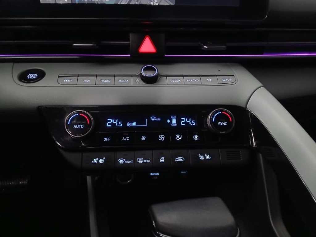 HYUNDAI Avante - Vista 12