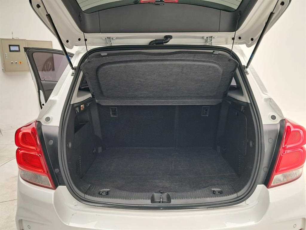 Chevrolet Trax 2020 Blanco - Importación desde Corea - HF Imports Iquique - Foto 17