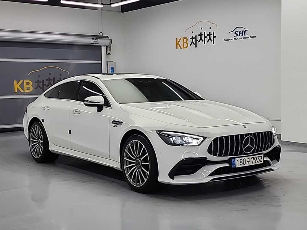 Mercedes Benz AMG GT - Vista 4