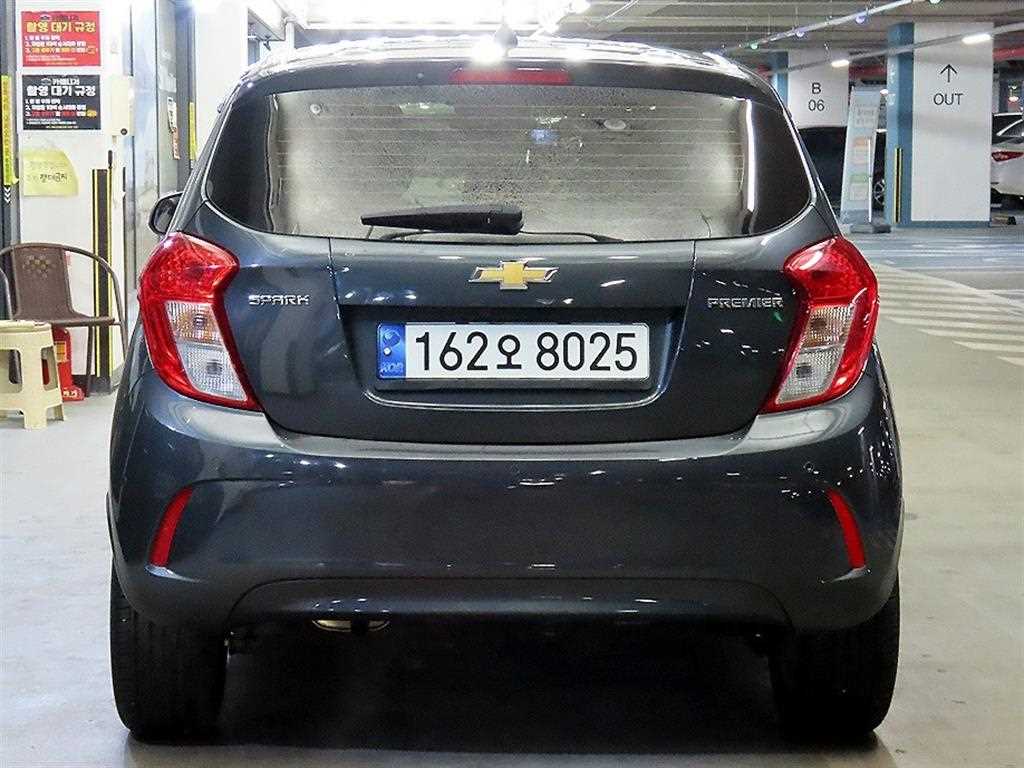 Chevrolet Spark - Vista 5