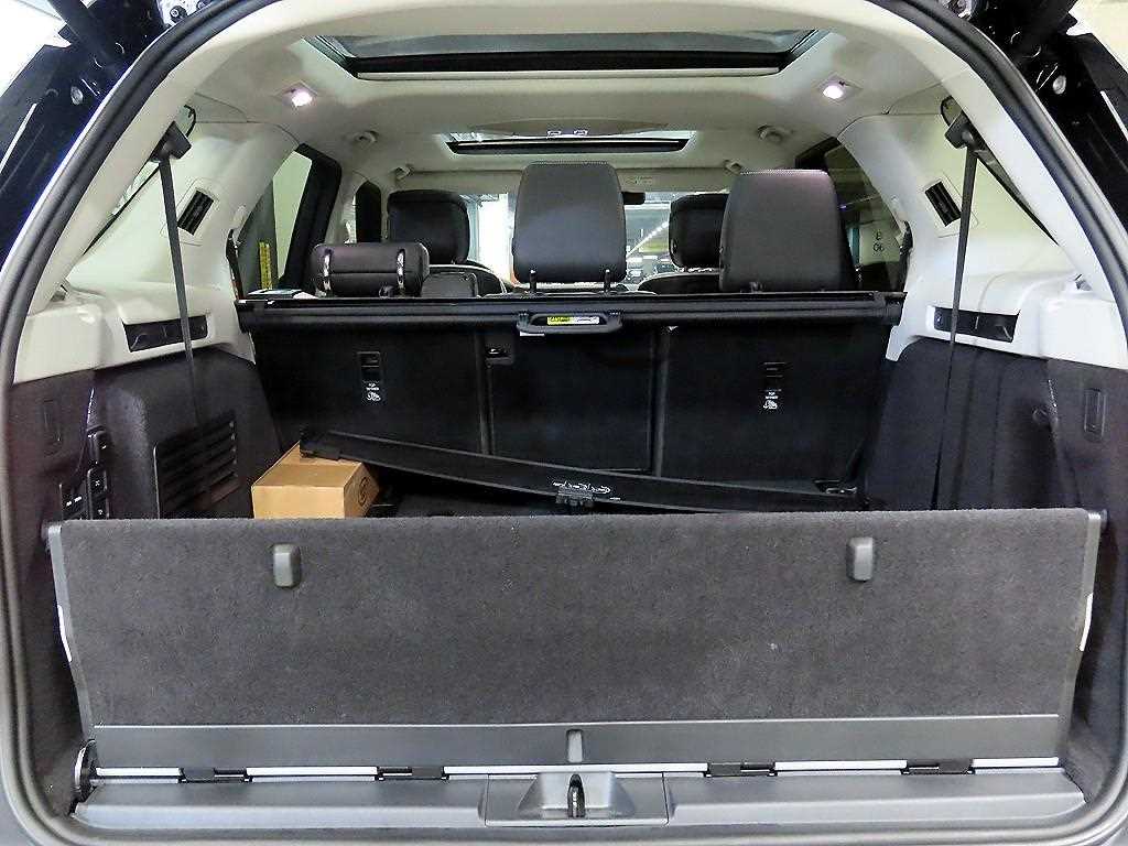 Land Rover Discovery 2025 Negro - Importación desde Corea - HF Imports Iquique - Foto 16