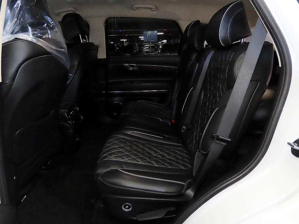 Genesis GV80 - Vista 7