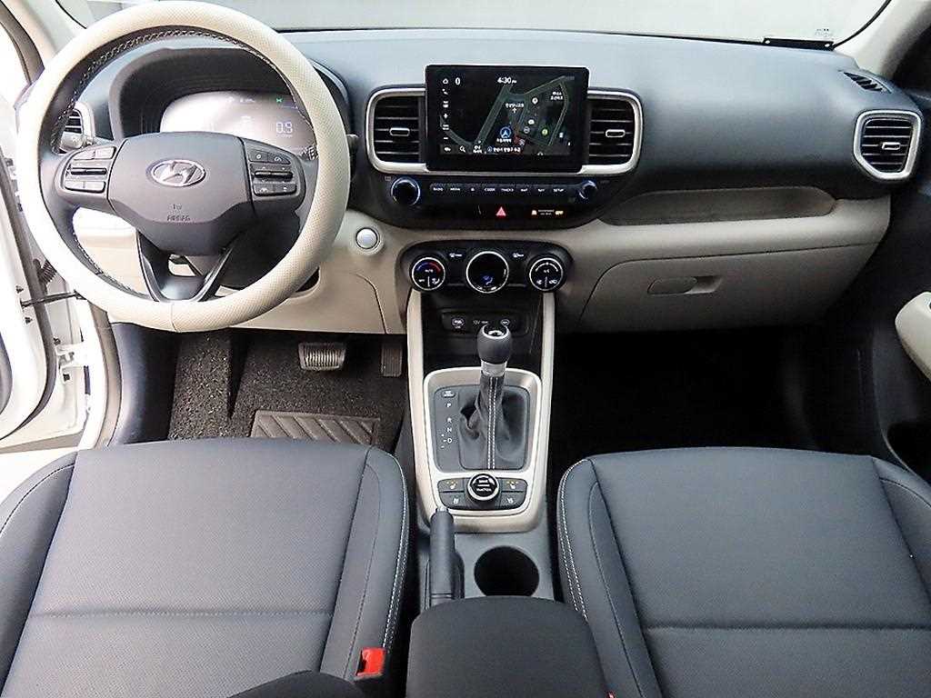 HYUNDAI Venue - Vista 7