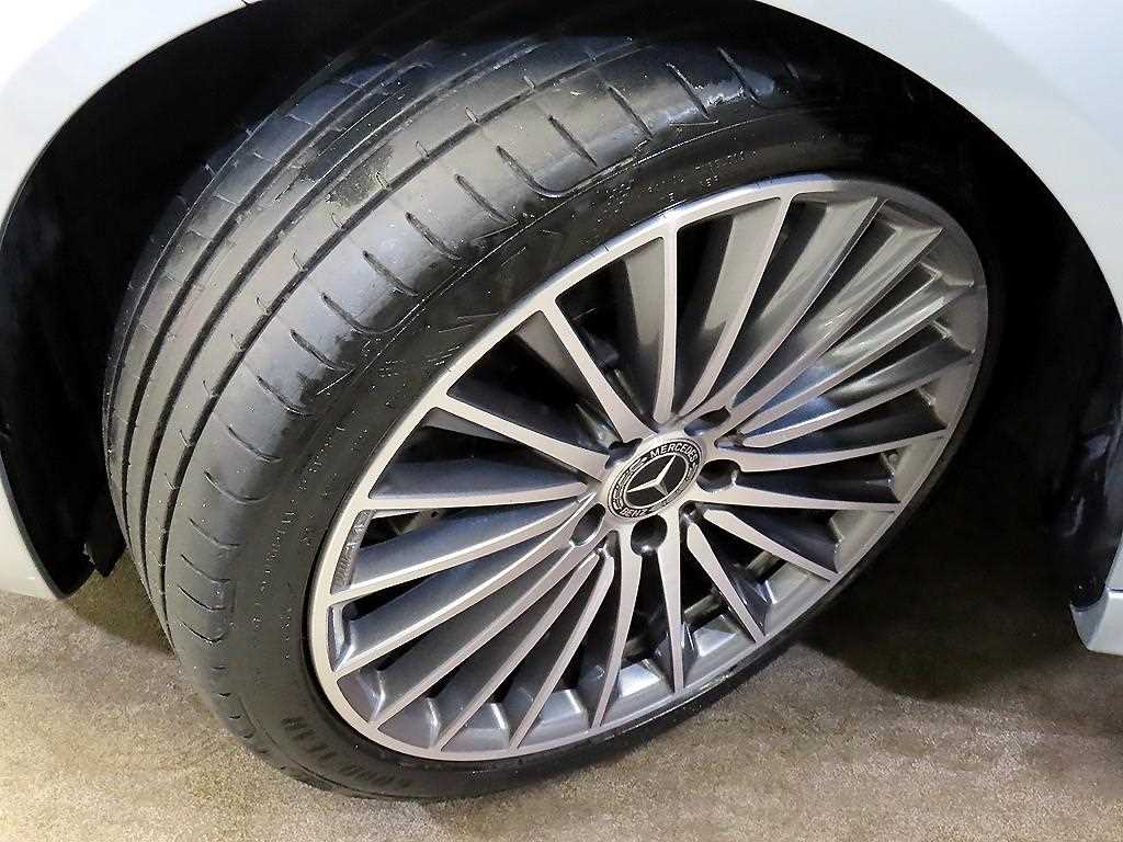 Mercedes Benz C Class 2023 Plateado - Importación desde Corea - HF Imports Iquique - Foto 20