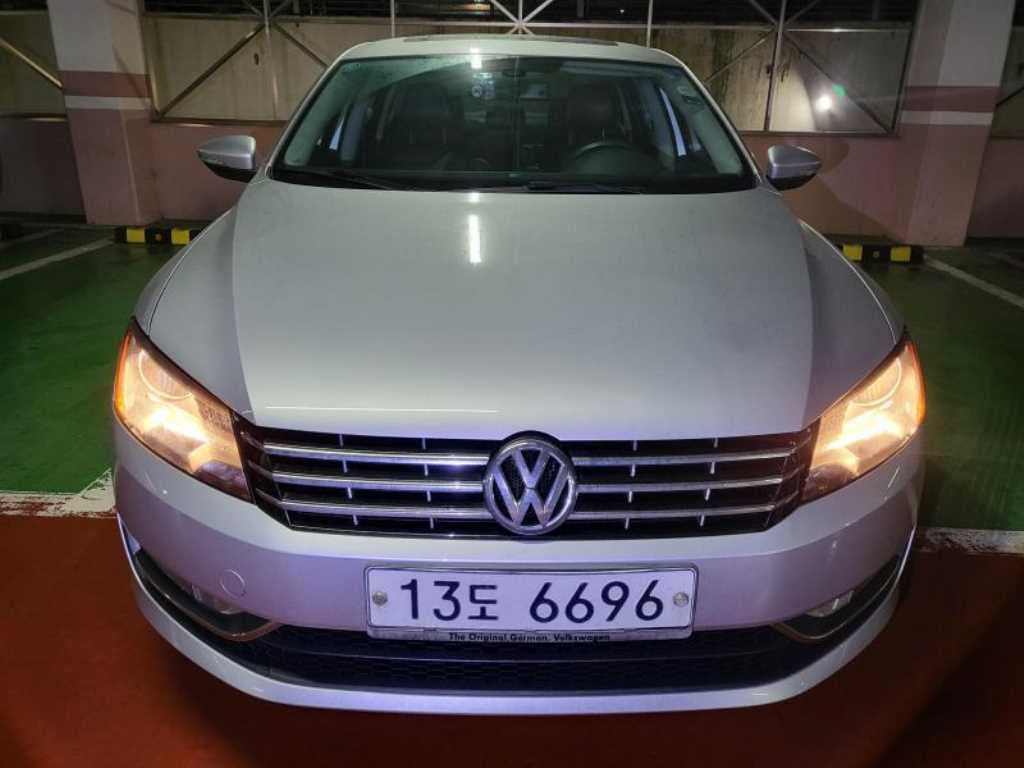 Volkswagen Passat 2013 Gris - Importación desde Corea - HF Imports Iquique - Foto 1