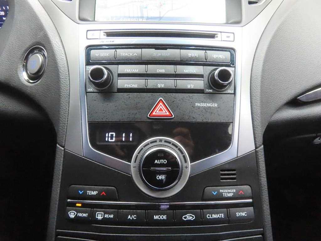 HYUNDAI Grandeur - Vista 11