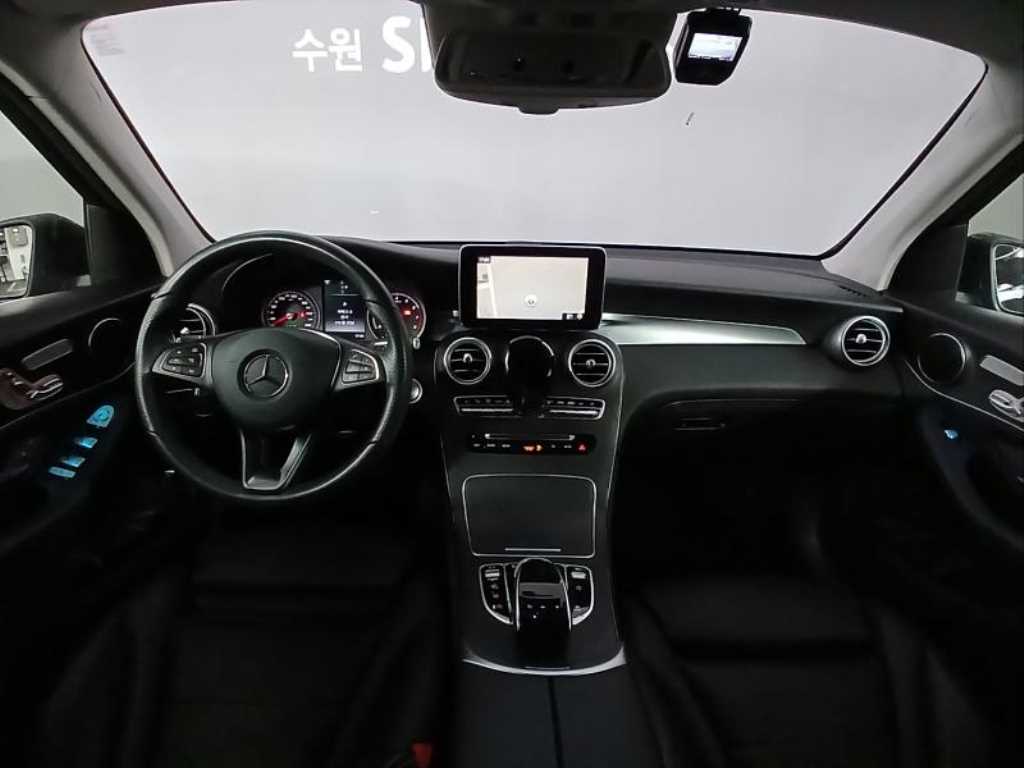 Mercedes Benz GLC Class 2019 Negro - Importación desde Corea - HF Imports Iquique - Foto 17