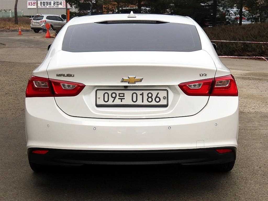 Chevrolet Malibu - Vista 4