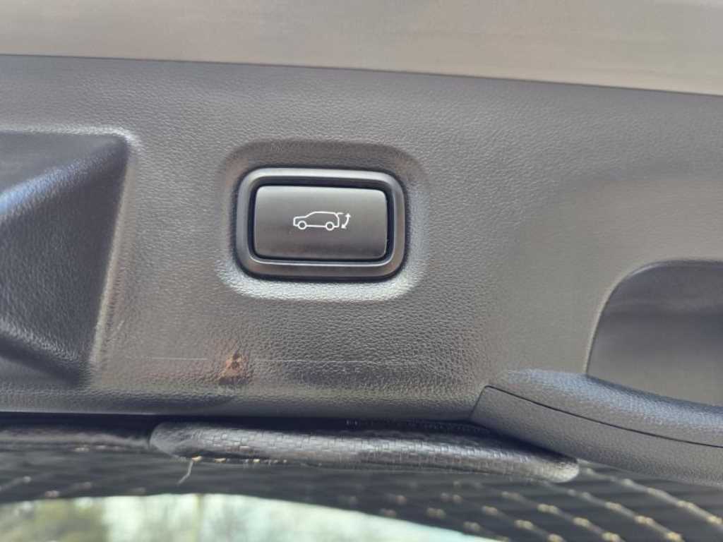 HYUNDAI Ioniq 5 - Vista 8