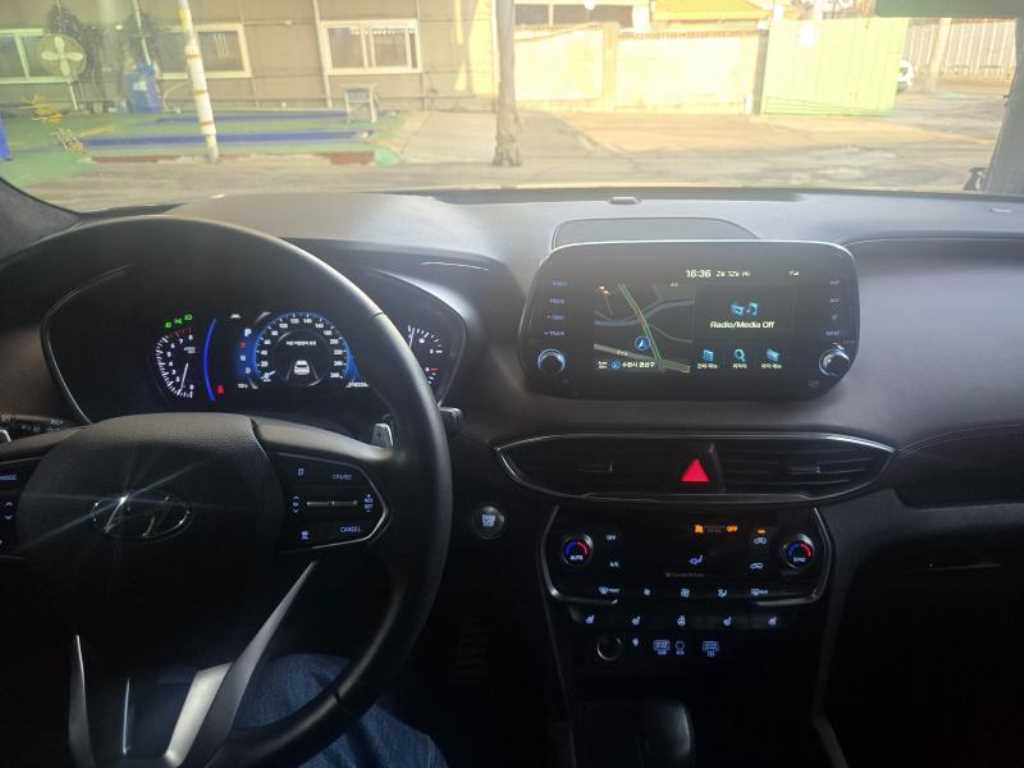 HYUNDAI Santa Fe - Vista 6