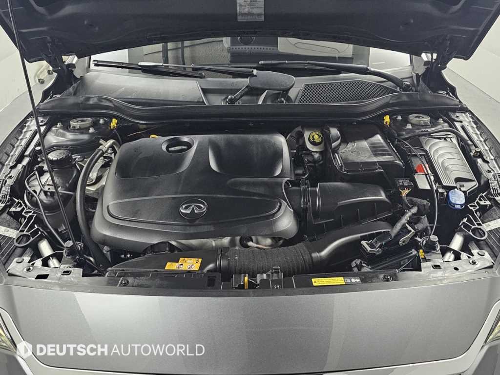 Infiniti Q - Vista 6