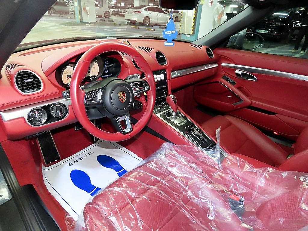 Porsche 718 - Vista 12