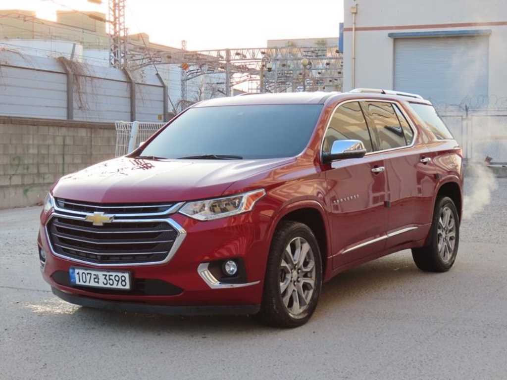 Chevrolet Travers - Vista 2