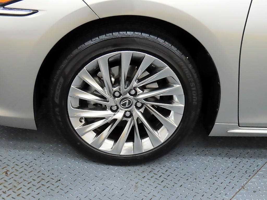 Lexus ES 2026 Gris - Importación desde Corea - HF Imports Iquique - Foto 20