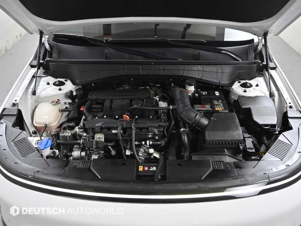 HYUNDAI Kona - Vista 6