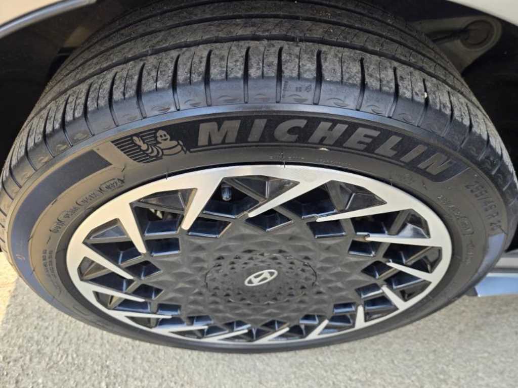 HYUNDAI Ioniq 5 - Vista 10