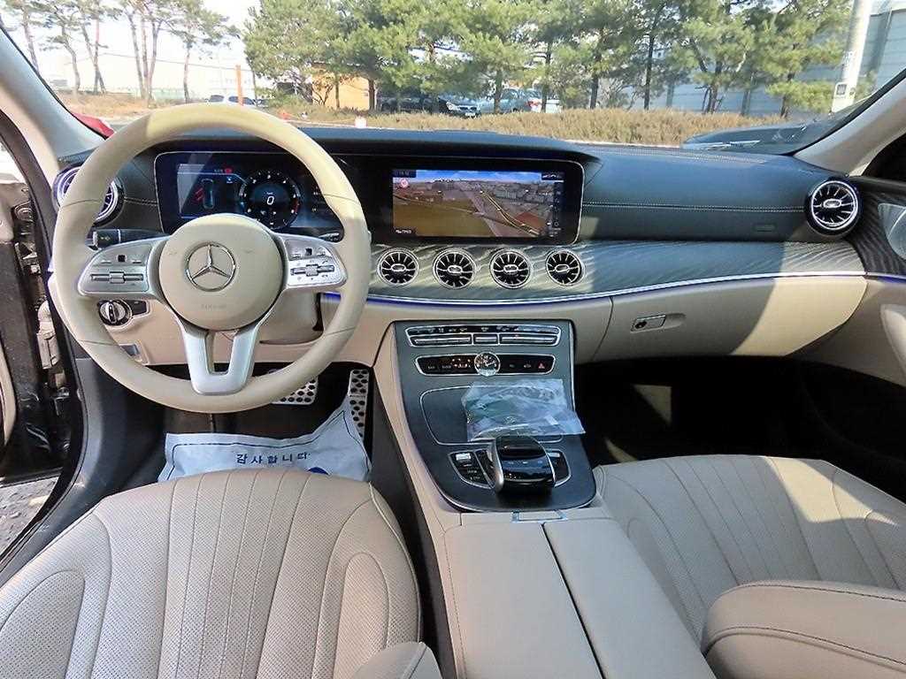 Mercedes Benz CLS Class 2019 Negro - Importación desde Corea - HF Imports Iquique - Foto 1