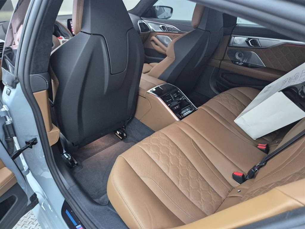 BMW 8 Series 2024 Gris - Importación desde Corea - HF Imports Iquique - Foto 13