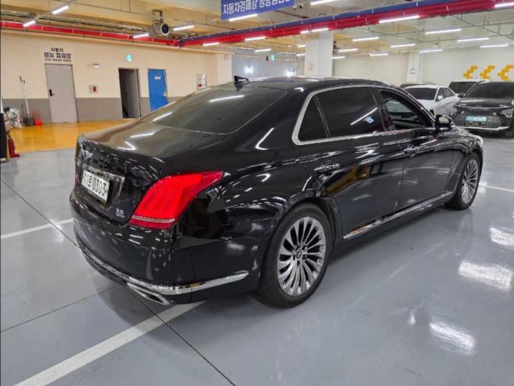 Genesis EQ900 - Vista 4