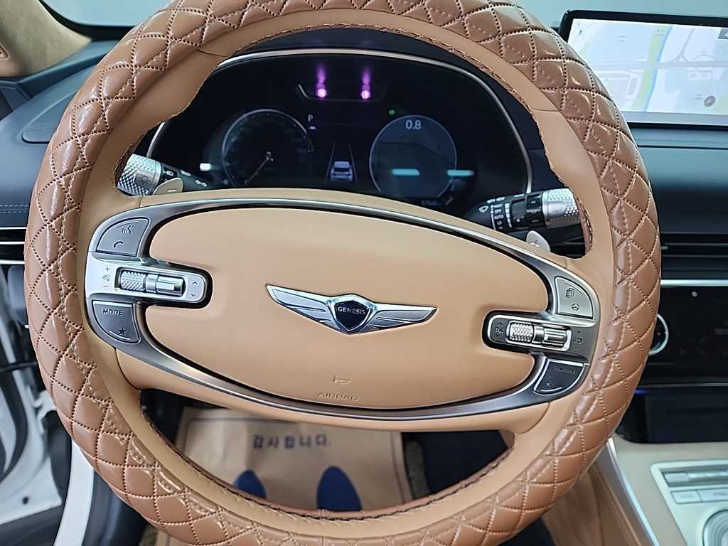 Genesis GV80 - Vista 9