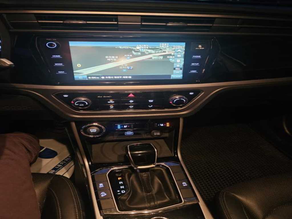 Ssangyong Korando - Vista 6