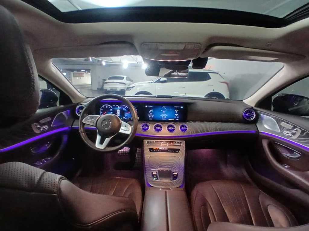 Mercedes Benz CLS Class - Vista 6