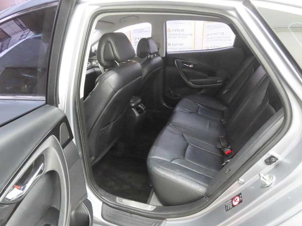 HYUNDAI Grandeur - Vista 6