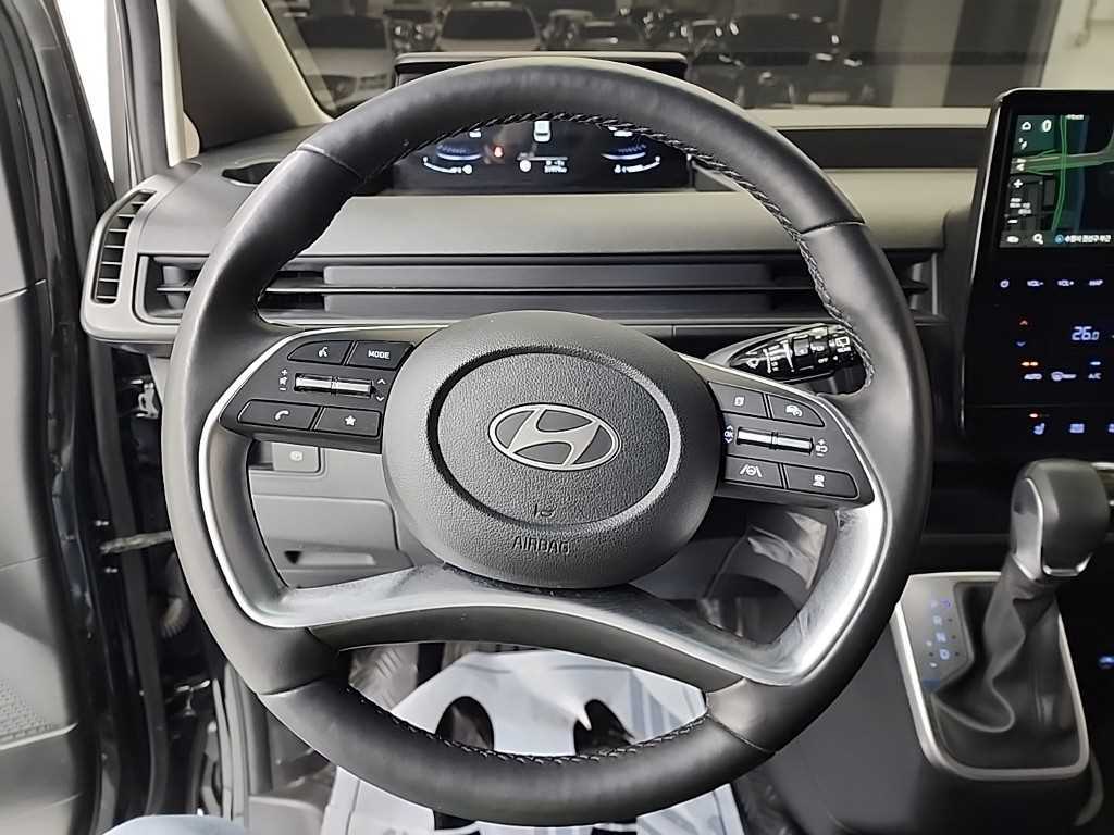 HYUNDAI Staria - Vista 9