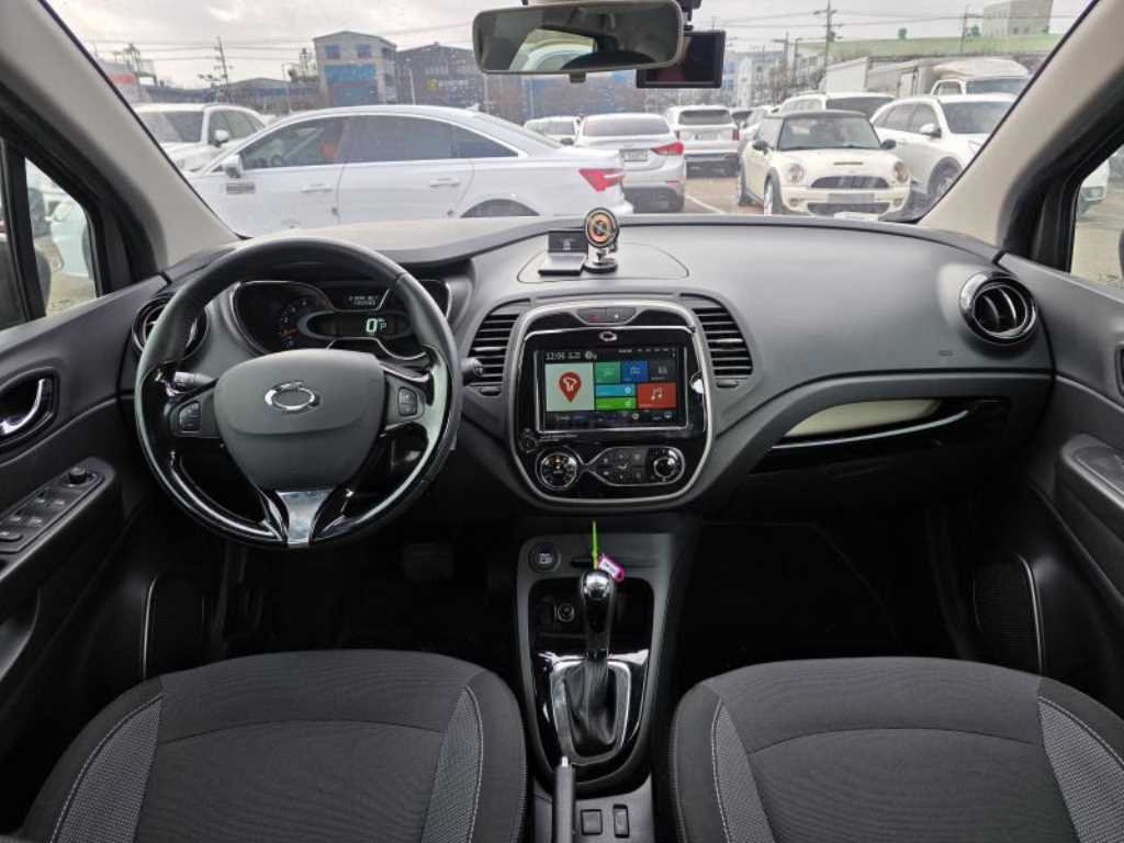 SAMSUNG QM3 - Vista 9