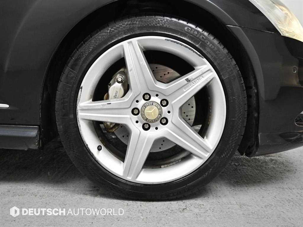 Mercedes Benz S Class - Vista 5