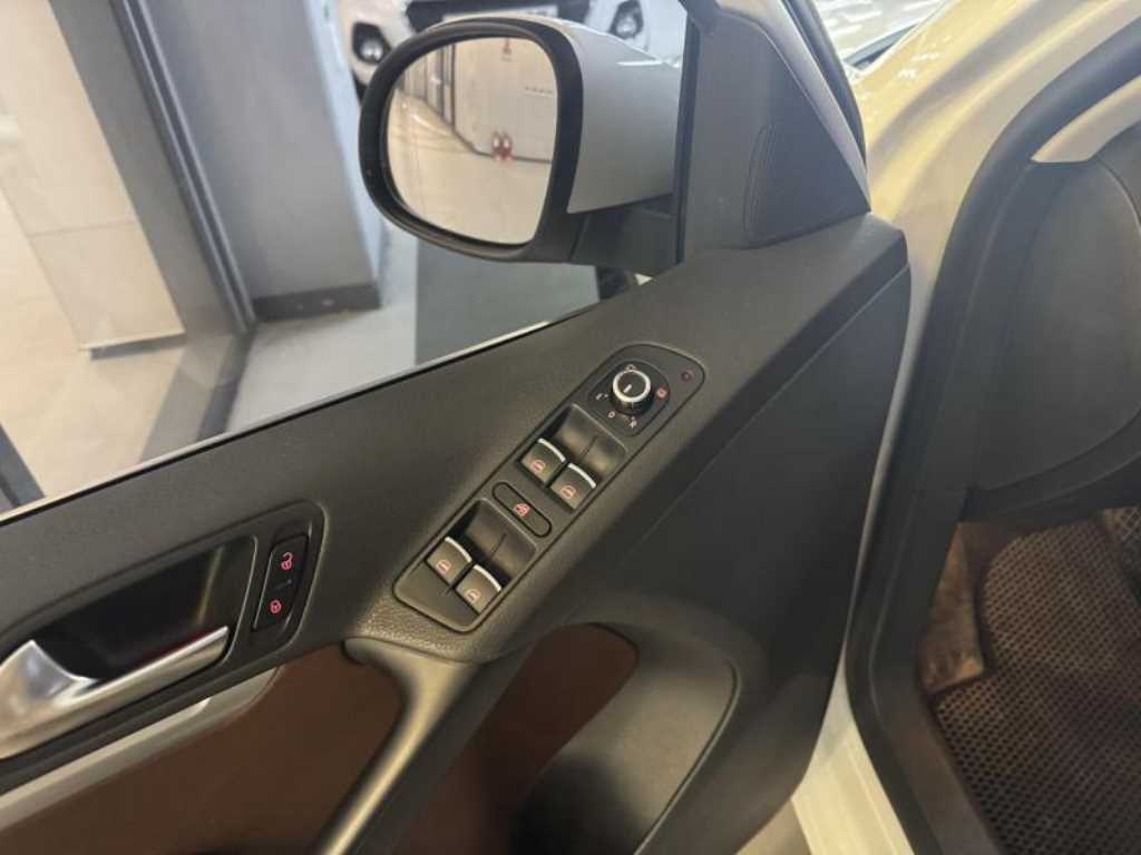Volkswagen Tiguan - Vista 7
