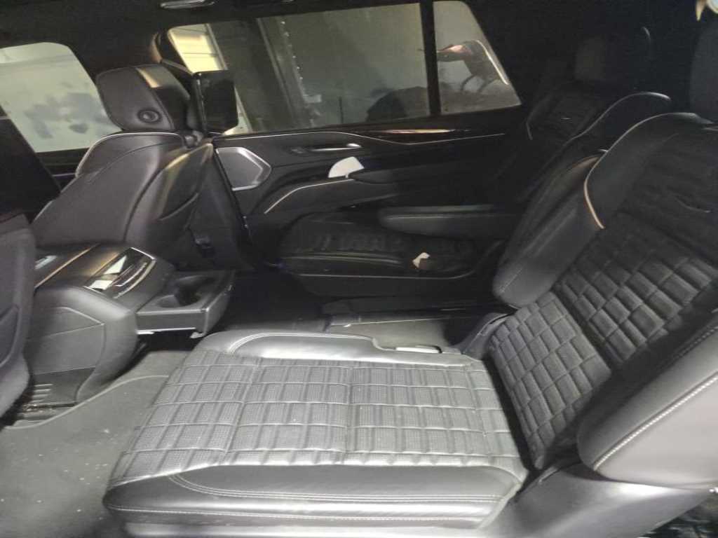 Cadillac Escalade - Vista 5